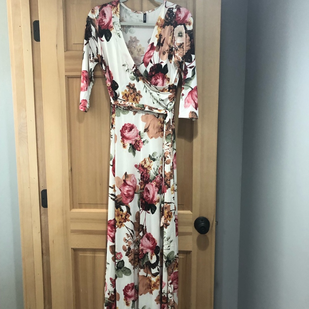 3/4 maxi dress white floral